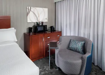 Courtyard by Marriott Suffolk Chesapeake hotel thumbnail 8
