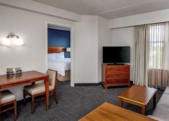 Residence Inn by Marriott Chesapeake Greenbrier hotel thumbnail 7