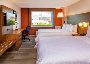 Holiday Inn Express Chesapeake - Norfolk by IHG hotel thumbnail 3