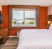 Holiday Inn Express Chesapeake - Norfolk by IHG hotel detail image 4