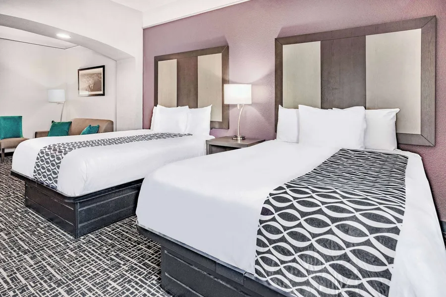 La Quinta Inn & Suites by Wyndham Norfolk hotel detail image 2
