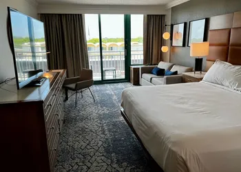Sheraton Virginia Beach Oceanfront Hotel hotel thumbnail 6