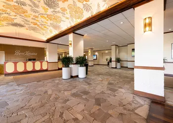 Royal Lahaina Resort & Bungalows hotel thumbnail 3