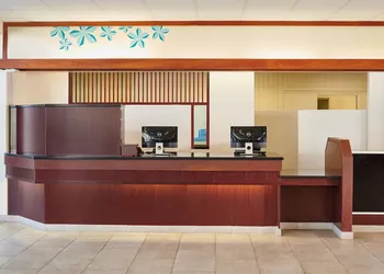 Maui Beach Hotel hotel thumbnail 8
