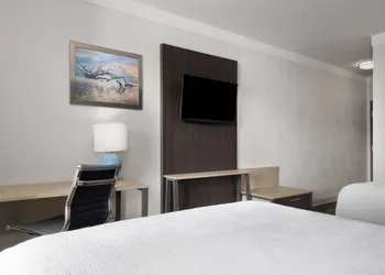 Wingate by Wyndham Savannah Gateway hotel thumbnail 8