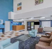 Days Inn & Suites by Wyndham Savannah Midtown hotel detail image 3