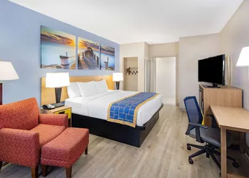 Days Inn & Suites by Wyndham Savannah Midtown hotel thumbnail 6