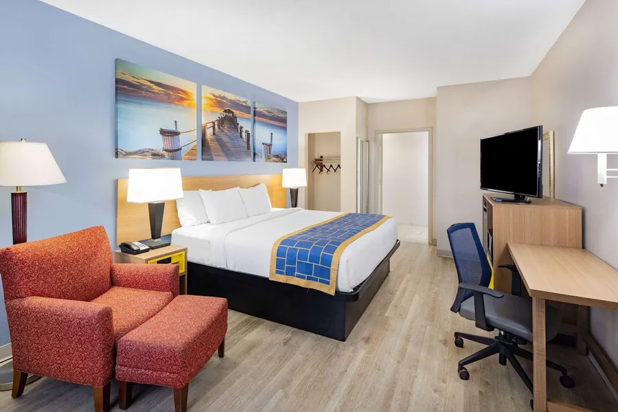 Days Inn & Suites by Wyndham Savannah Midtown hotel detail image 6