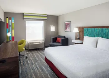 Hampton Inn & Suites Savannah - I-95 South - Gateway hotel thumbnail 5