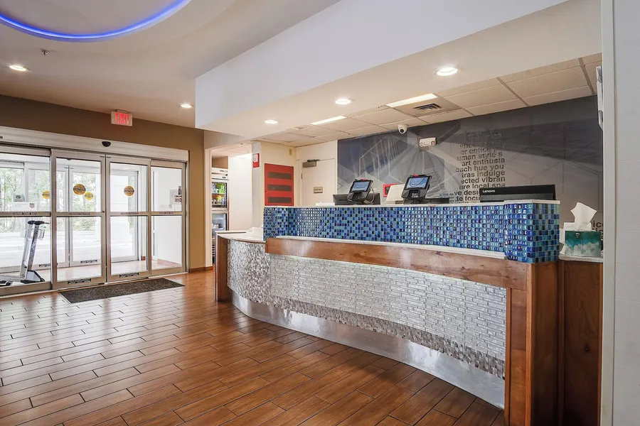 Country Inn & Suites by Radisson, Savannah Southside hotel detail image 2