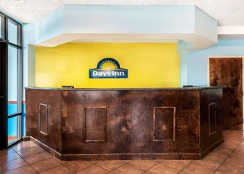 Days Inn by Wyndham Richmond Hill/Savannah hotel thumbnail 2