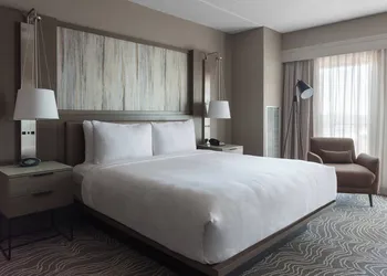 Marriott Savannah Riverfront hotel thumbnail 8