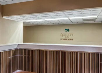 Quality Inn Savannah Midtown hotel thumbnail 2