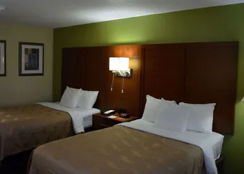 Quality Inn Savannah Midtown hotel thumbnail 7