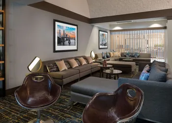 Embassy Suites by Hilton Austin Central hotel thumbnail 4