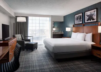 Embassy Suites by Hilton Austin Central hotel thumbnail 8