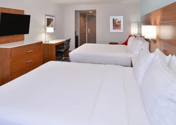Holiday Inn Express & Suites Austin North Central by IHG hotel thumbnail 6