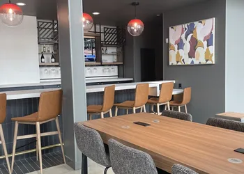 Atwell Suites Austin Airport by IHG hotel thumbnail 3