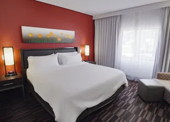 Holiday Inn Irving Las Colinas by IHG hotel thumbnail 7