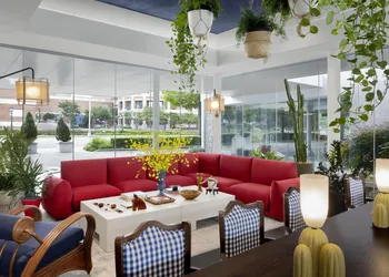 Graduate by Hilton Dallas hotel thumbnail 2