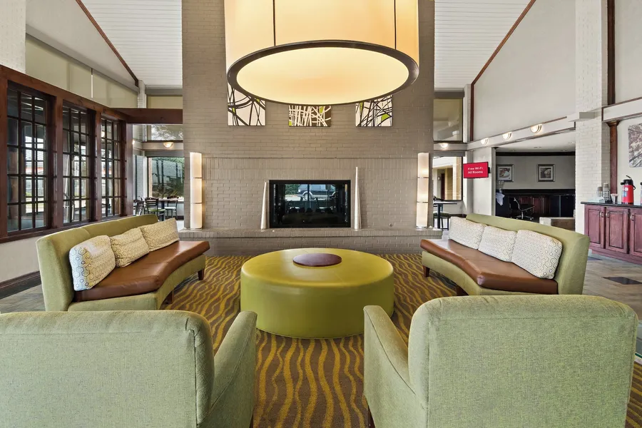Red Roof Inn & Suites Irving – DFW Airport South hotel detail image 6