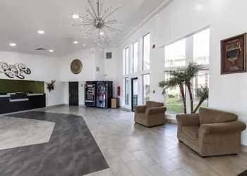 Studio 6 Arlington, TX hotel thumbnail 2
