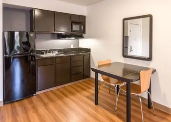 Studio 6 Arlington, TX hotel thumbnail 8
