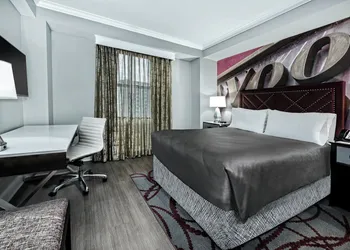 Hotel Indigo Dallas Downtown by IHG hotel thumbnail 8
