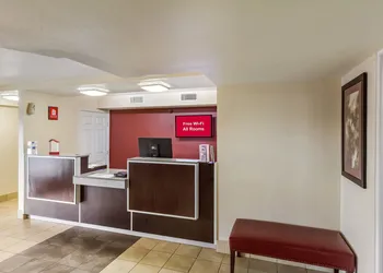 Red Roof Inn Plano hotel thumbnail 3
