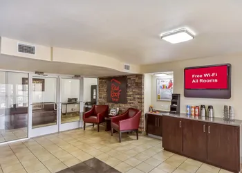 Red Roof Inn Plano hotel thumbnail 4