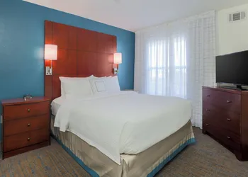 Residence Inn by Marriott Dallas Arlington South hotel thumbnail 5