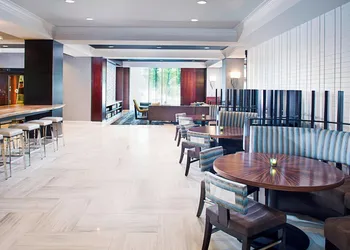 Dallas Marriott Suites Medical/Market Center hotel thumbnail 4