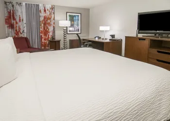 Fairfield Inn & Suites Dallas DFW Airport South/Irving hotel thumbnail 6