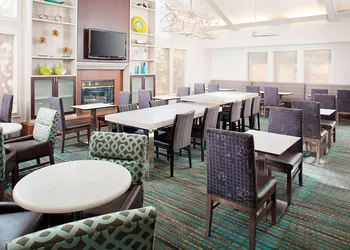 Residence Inn By Marriott Dallas Park Central hotel thumbnail 2