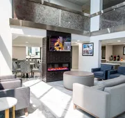 La Quinta Inn & Suites by Wyndham Dallas I-35 Walnut Hill Ln hotel detail image 3
