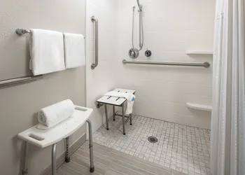 Holiday Inn Express & Suites Irving Dfw Airport North by IHG hotel thumbnail 5