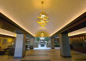 Embassy Suites by Hilton Dallas Market Center hotel thumbnail 6