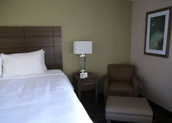 Baymont by Wyndham Plano hotel thumbnail 6