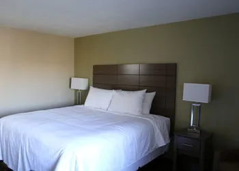 Baymont by Wyndham Plano hotel thumbnail 7