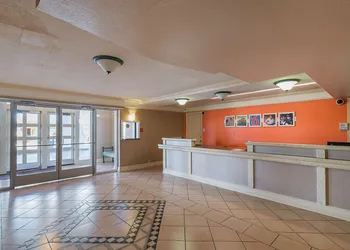 Motel 6 Grand Prairie, TX - Interstate 30 hotel thumbnail 4
