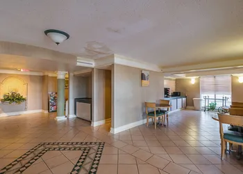 Motel 6 Grand Prairie, TX - Interstate 30 hotel thumbnail 6