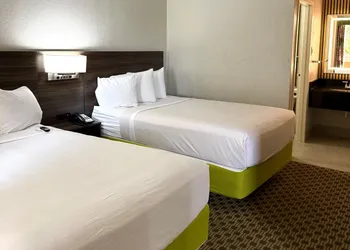 SureStay by Best Western Irving Grapevine DFW North hotel thumbnail 8