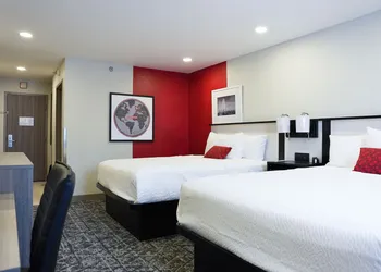 Ramada by Wyndham DFW Airport hotel thumbnail 4