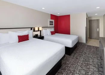 Ramada by Wyndham DFW Airport hotel thumbnail 8