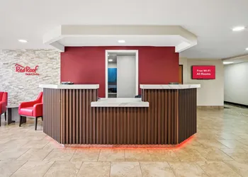 Red Roof Inn & Suites Euless - DFW Airport Southwest hotel thumbnail 2