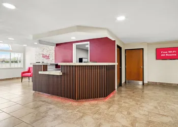 Red Roof Inn & Suites Euless - DFW Airport Southwest hotel thumbnail 4