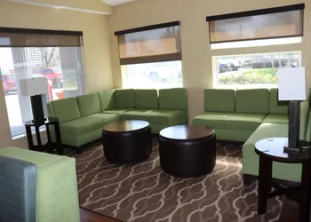 Comfort Suites DFW Airport hotel thumbnail 2