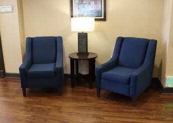 Comfort Suites DFW Airport hotel thumbnail 3