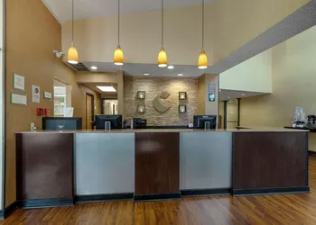 Comfort Suites DFW Airport hotel thumbnail 4