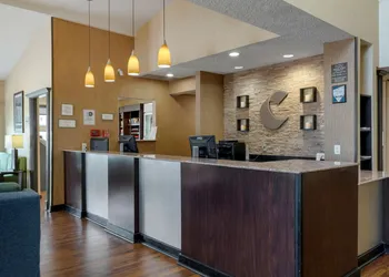 Comfort Suites DFW Airport hotel thumbnail 5